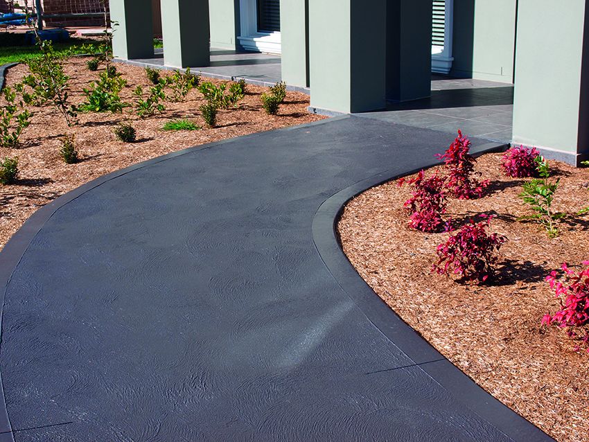 Water-Based vs Solvent-Based Concrete Sealers in Perth